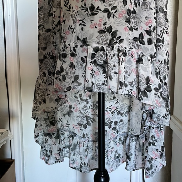 Torrid floral tank - Picture 2 of 11